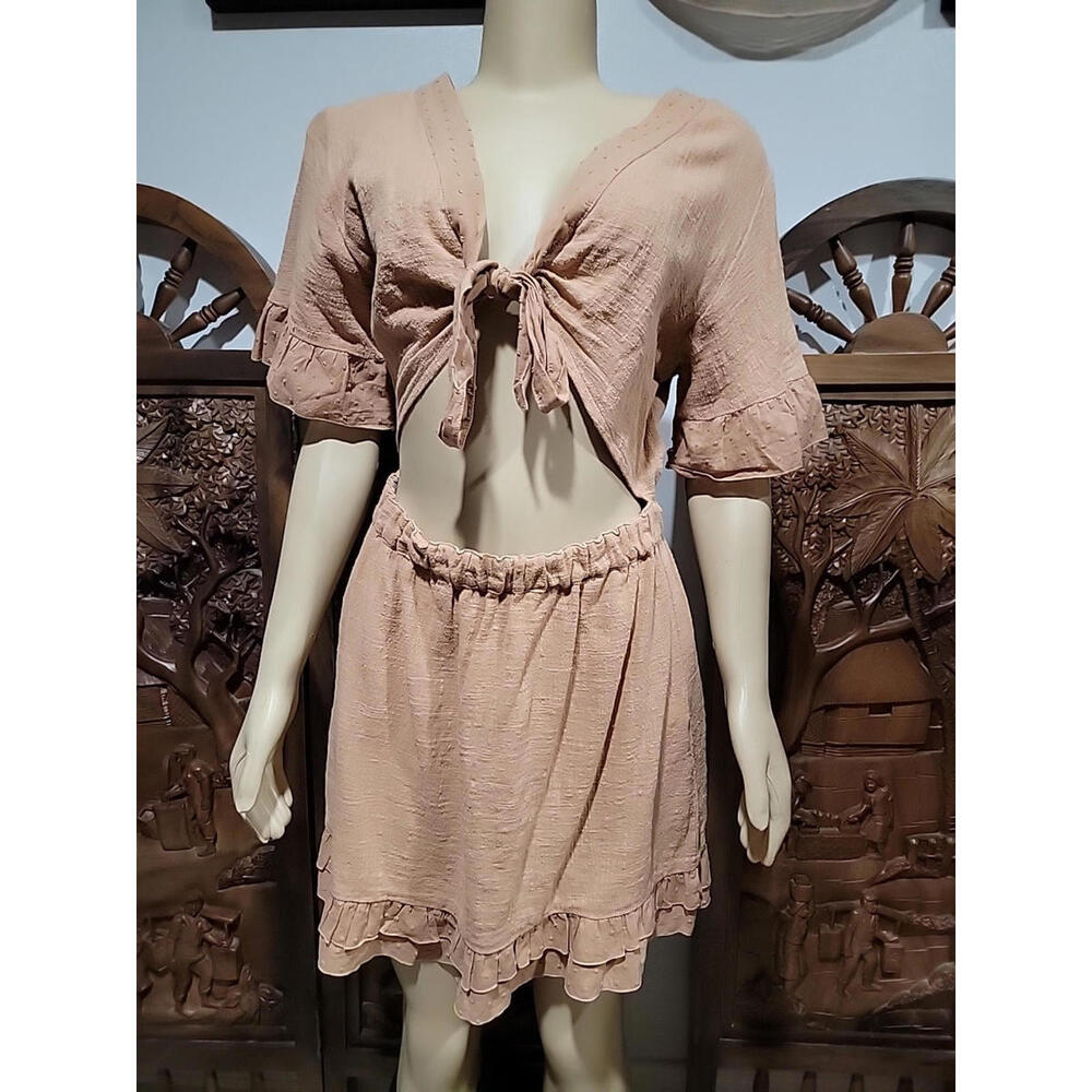 LOVEWAVE Small Town Girl Mini Dress in Taupe Size L Cutout Rufled Hems NEW #C - Picture 3 of 13